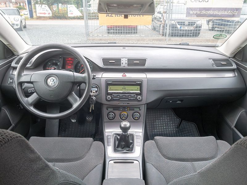 Volkswagen Passat (2008) 1.9TDI 77KW man – STK 5/28 - fotka 11 z 38
