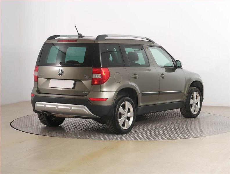Škoda Yeti (2016) Outdoor 2.0 TDI, 4X4 - fotka 5 z 18