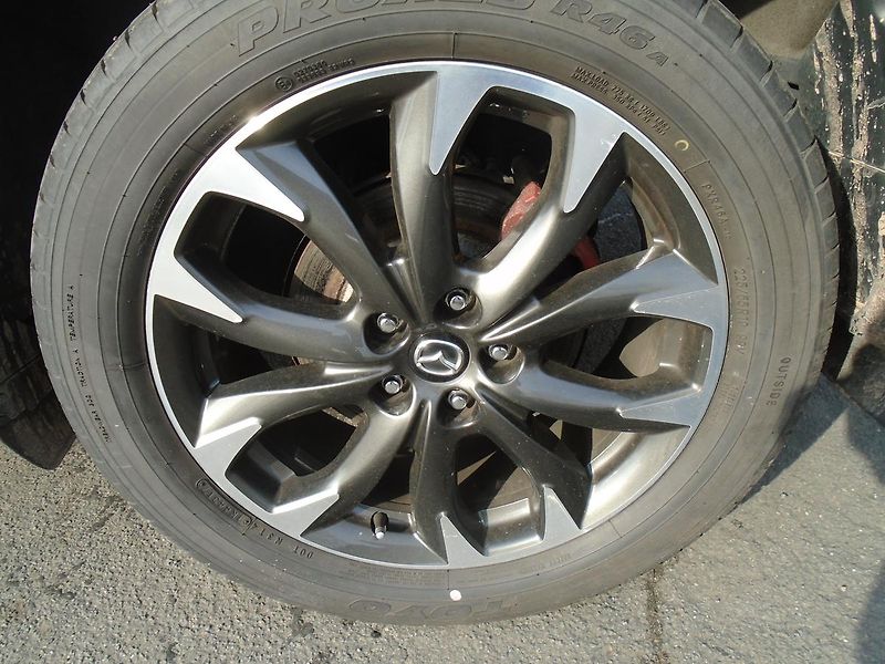 Mazda CX-5 2.5 141 kw 4x4 max. výbava - fotka 14 z 37