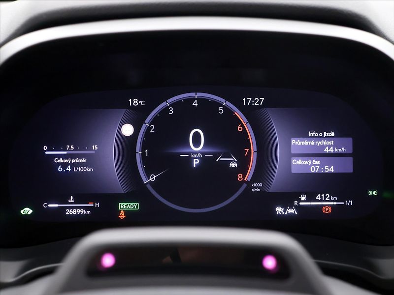 Lexus LBX 1,5 HEV Relax FWD 67kW CZ - fotka 19 z 39