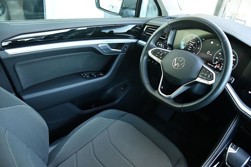 Volkswagen Touareg 3.0TDI 2.SADA KOL ČR - fotka 22 z 54
