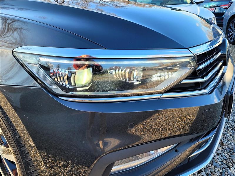 Volkswagen Passat 2,0 zálohováno - fotka 46 z 48