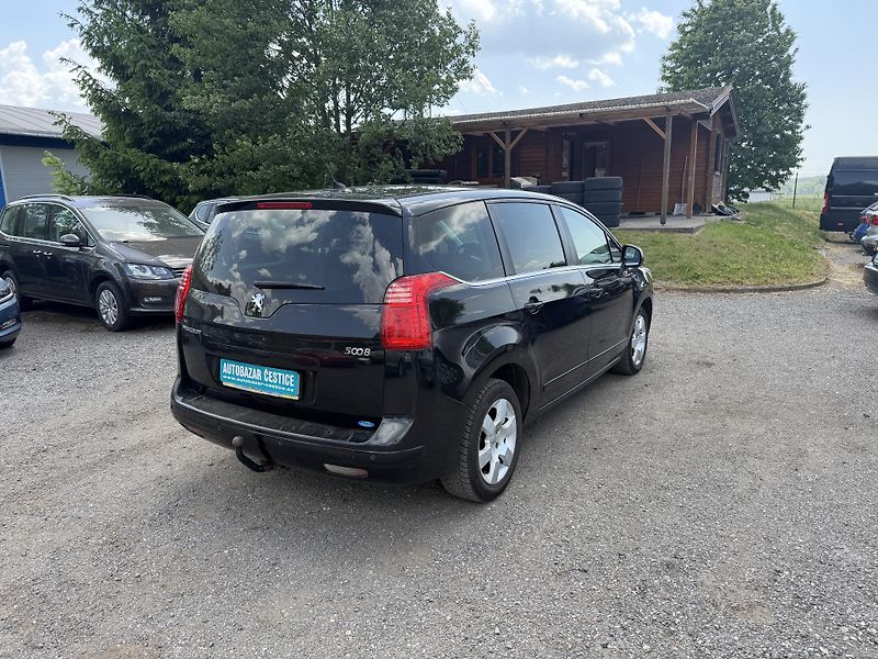 Peugeot 5008 1.6 HDI - fotka 6 z 25