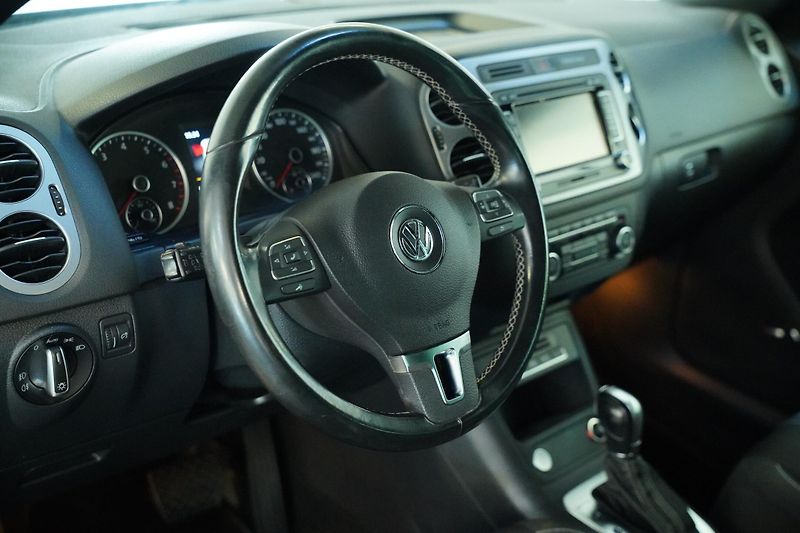 Volkswagen Tiguan - fotka 15 z 27