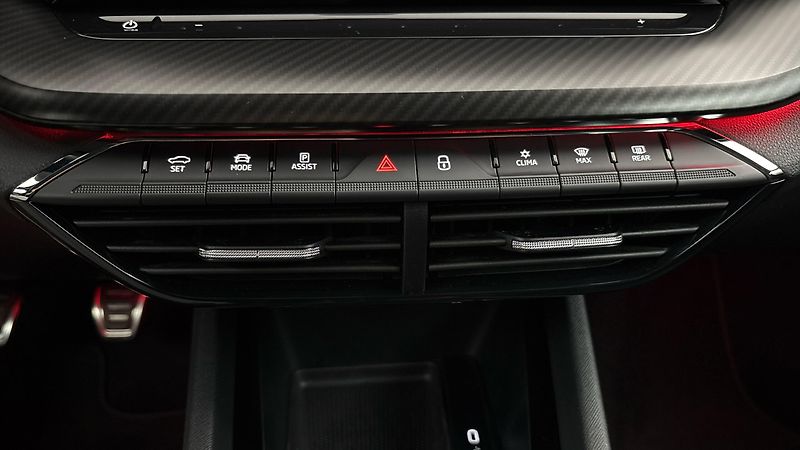 Škoda Octavia 2.0 TSI RS - fotka 13 z 27