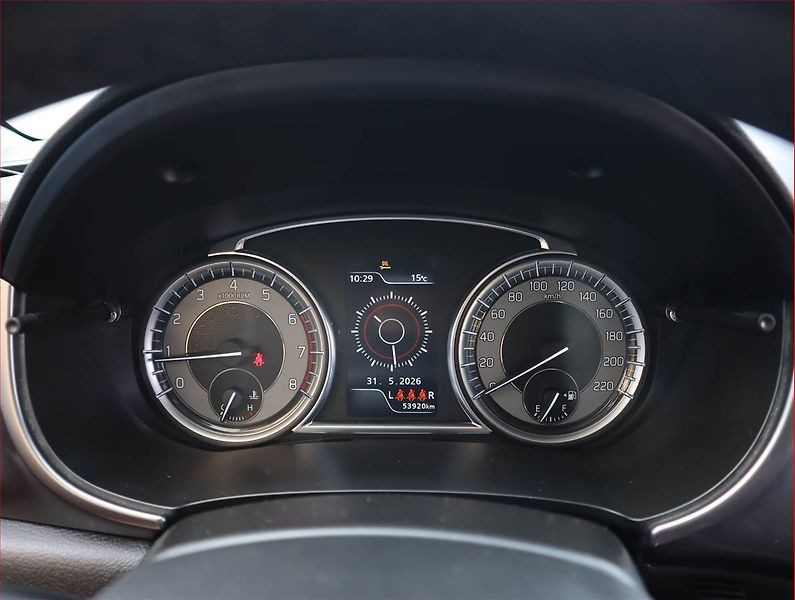 Suzuki Vitara (2022) 1.4 BoosterJet - fotka 11 z 18