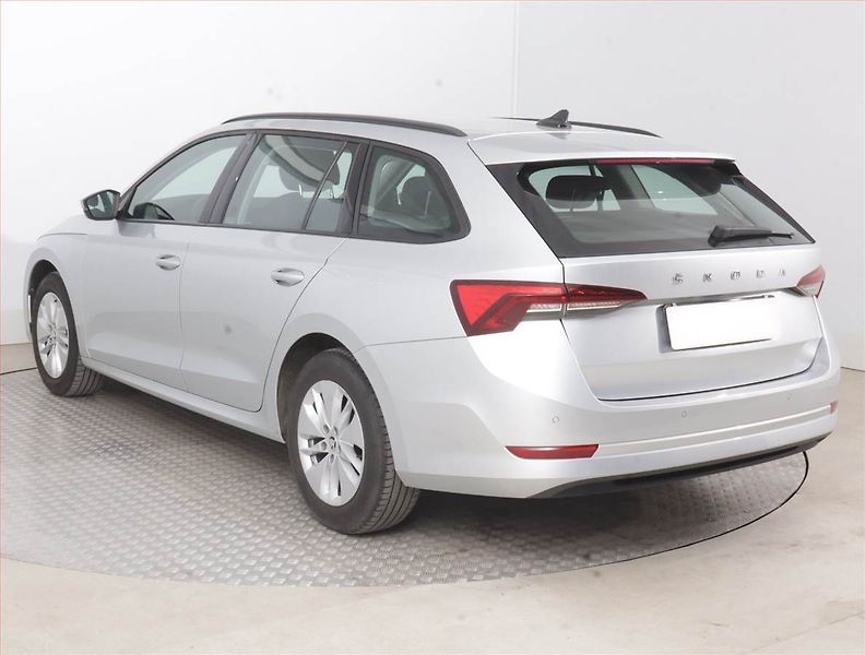 Škoda Octavia (2023) Ambition 2.0 TDI - fotka 4 z 15