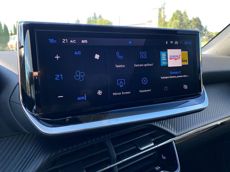 Peugeot 2008 (2026) ALLURE Hybrid 145 e-DCS6  - fotka 17 z 24