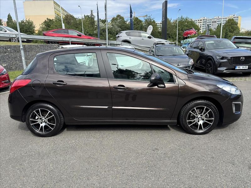 Peugeot 308 1,6 VTi 88kW NOVÉ ROZVODY - fotka 6 z 29