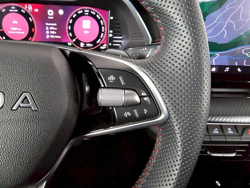 Škoda Octavia (2025) 2.0TSI 195kW DSG RS Combi - fotka 9 z 34