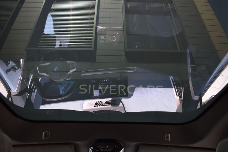 BMW iX (2024) iX40xD/pano/360 - fotka 42 z 46