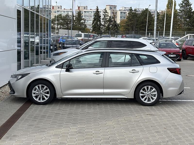 Toyota Corolla (2026) TS COMFORT TECH 1,8 HEV - fotka 12 z 14