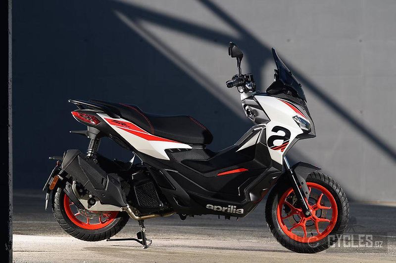 Aprilia SR GT 200 (2026) Sport, 0% navýšení - fotka 5 z 12