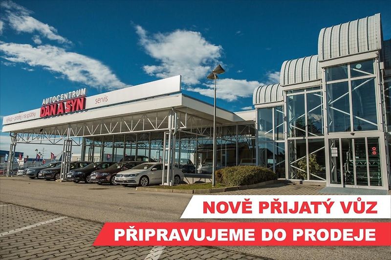 Škoda Karoq 1,0 TSI DSG zánovní 22 400km - fotka 7 z 10
