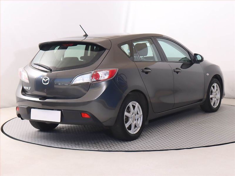 Mazda 3 (2013) 1.6 DI Turbo - fotka 5 z 15