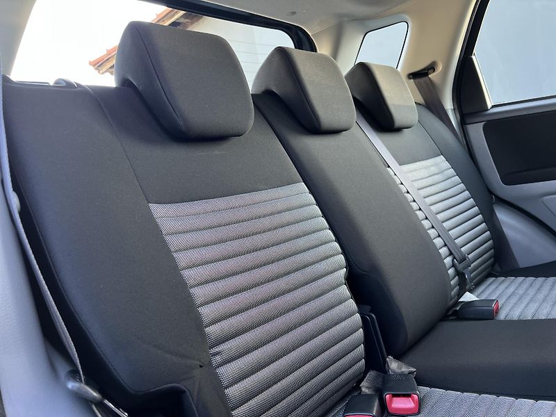 Suzuki SX4 1.6i 4x4 NAVI KLIMATIZACE ALU - fotka 22 z 32