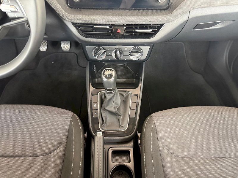Škoda Fabia (2025) Selection 1.0 TSI / 70 kW M5 - fotka 16 z 24