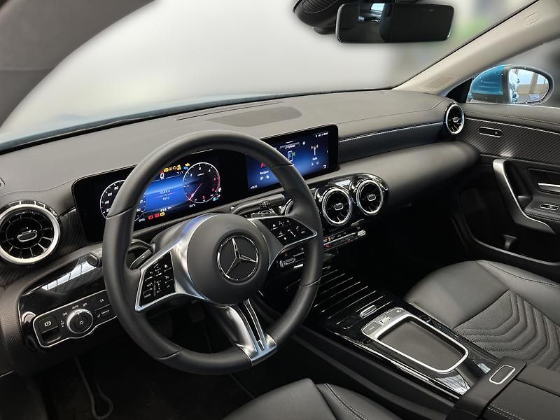 Mercedes-Benz CLA 180d Shooting Brake Progressiv - fotka 10 z 21