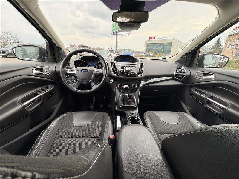 Ford Kuga 2,0 TDCi 120kW 4x4,Individual - fotka 10 z 41