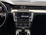 Volkswagen Passat (2015) 2.0 TDI, Navi, Tempomat - náhled 11