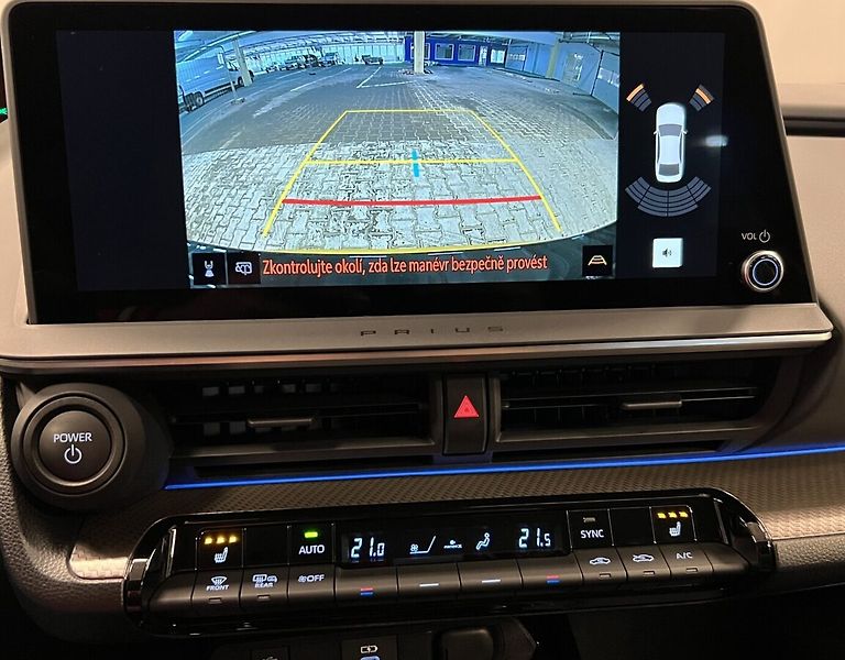 Toyota Prius 2.0 PHEV AT Comfort - fotka 6 z 16