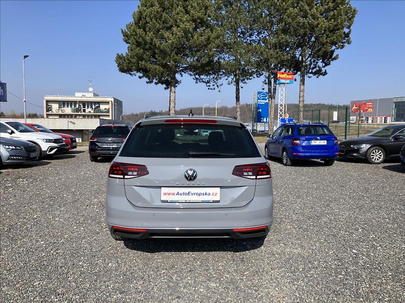 Volkswagen Passat 2,0 TAŽNÉ, KEYLESS, EL.KUFR - fotka 5 z 30