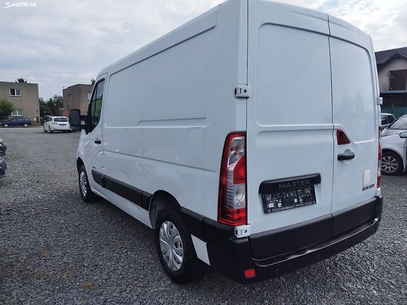 Renault Master (2016) - fotka 7 z 38