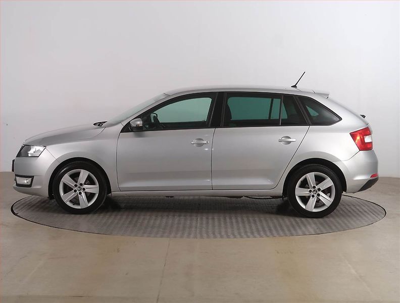 Škoda Rapid (2015) Spaceback 1.2 TSI, Tempomat - fotka 3 z 17