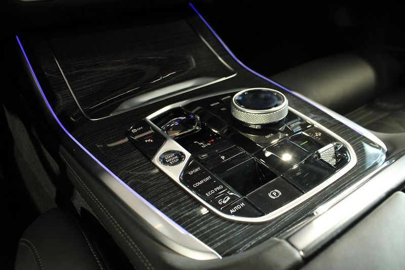 BMW X7 xDrive40d M Sport Pro ExeDrPro - fotka 32 z 44