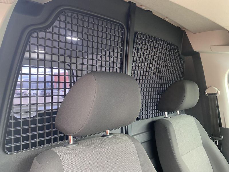 Volkswagen Caddy (2019) 1.2TSi,KLIMA, NAJ.125TIS.KM - fotka 30 z 42