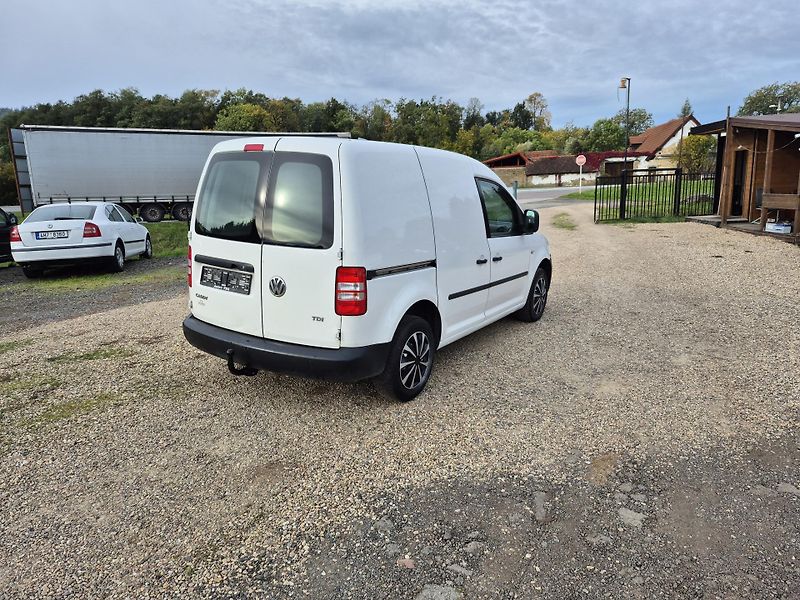 Volkswagen Caddy (2013) 1.6Tdi Tažné - fotka 13 z 19