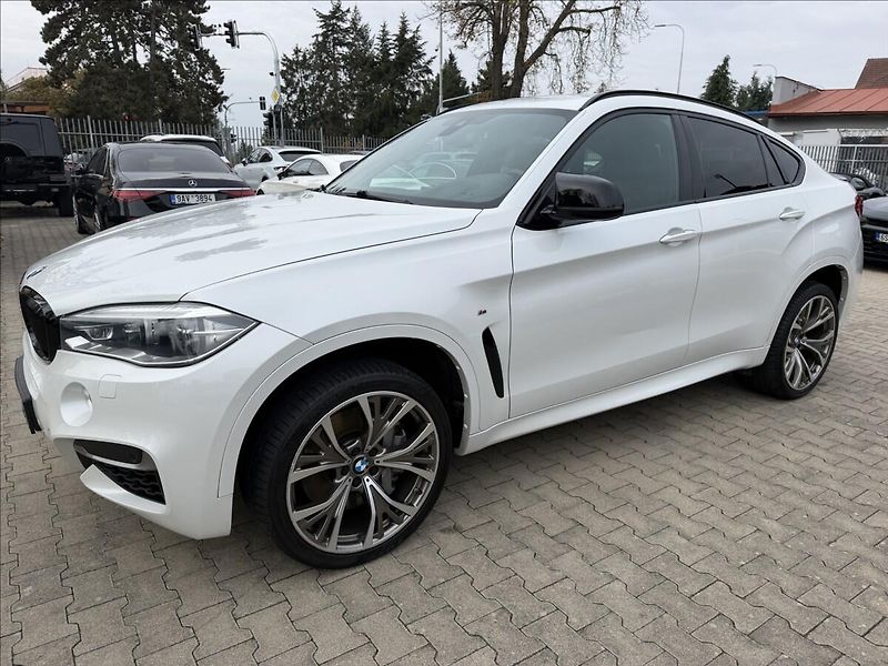 BMW X6 M50d Xdrive - fotka 8 z 30