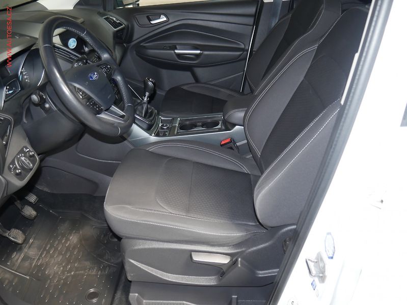 Ford Kuga (2018) 1.5EB, Navi, TZ - fotka 9 z 20