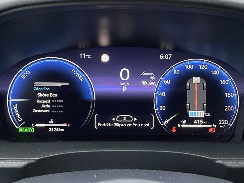 Toyota Yaris 1.5HEV 130, ČR, GR Sport, DPH - fotka 12 z 18