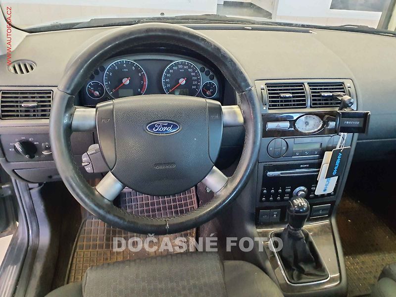 Ford Mondeo (2004) 1.8 SCi, Ghia, autoAC - fotka 3 z 3