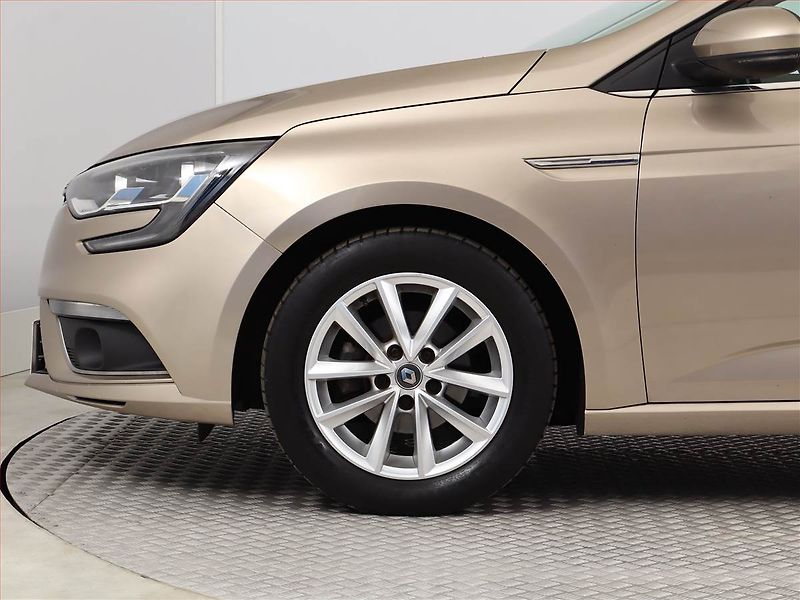Renault Mégane (2018) 1.6 SCe, Serv.kniha, Navi - fotka 12 z 17