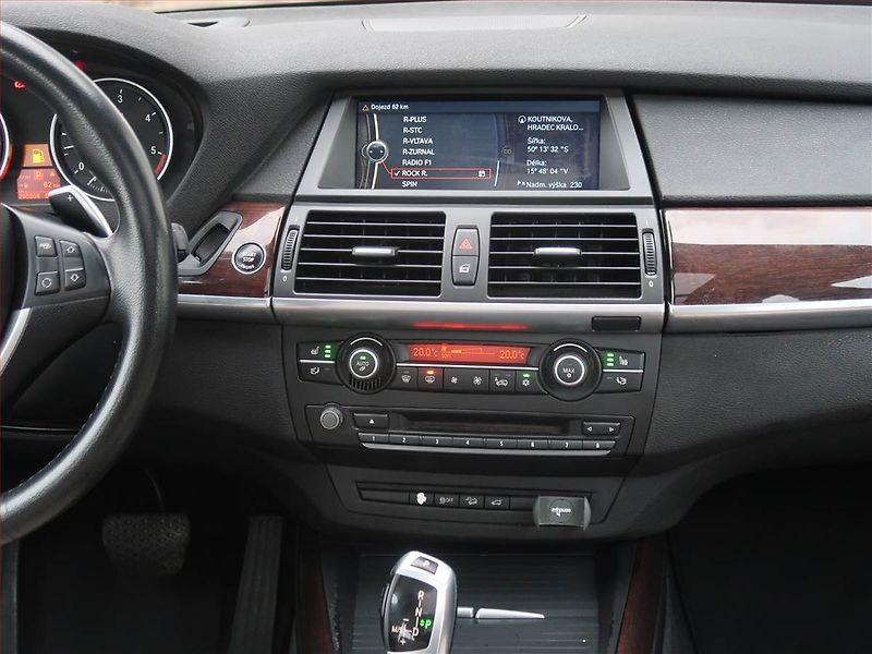 BMW X5 (2013) xDrive40d, 4X4, Automat, Kůže - fotka 12 z 31