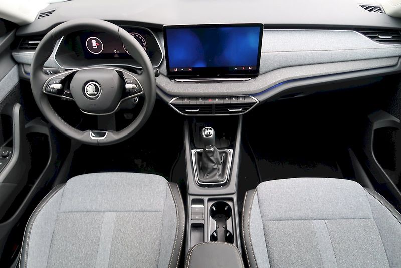 Škoda Octavia (2024) Combi Selection 1,5 TSI/85 kW - fotka 8 z 31