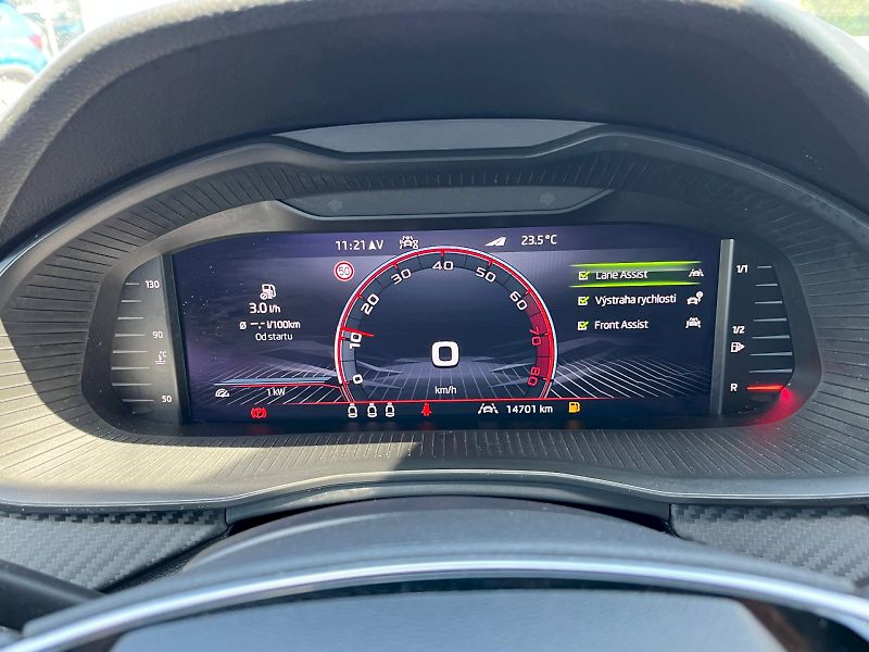 Škoda Scala (2025) 1.5 TSI 110kW Monte Carlo - fotka 20 z 31