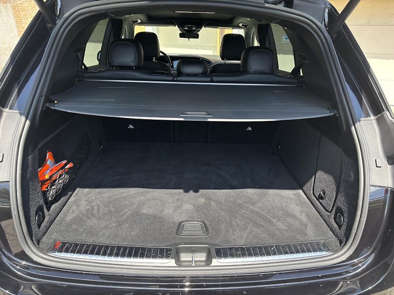 Mercedes-Benz GLE (2023) 400d 4MATIC 9GTRONIC AMG Paket - fotka 50 z 166