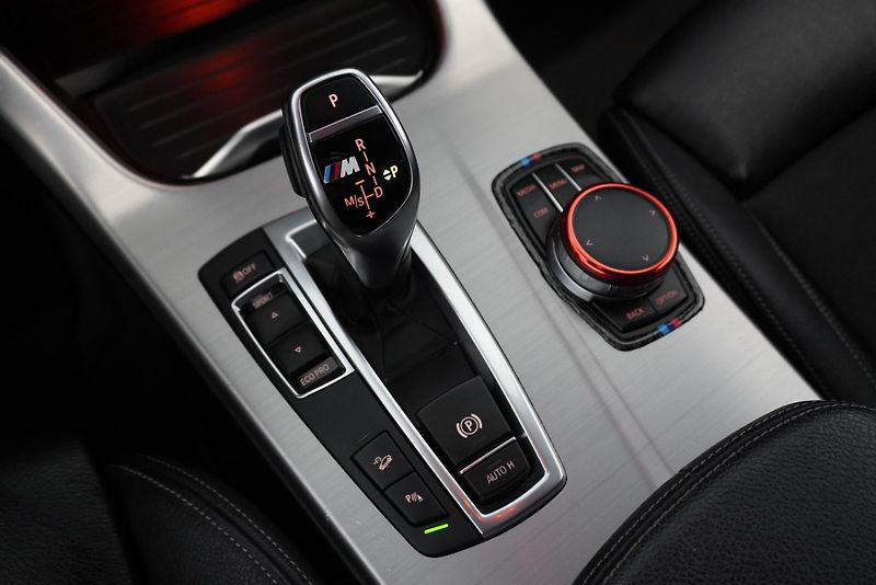 BMW X4 3.0 35D X-DRIVE M-SPORT - fotka 21 z 33