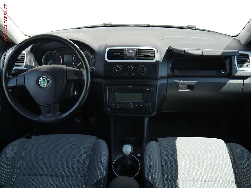 Škoda Fabia (2007) 1.2 12V, ČR, AC - fotka 8 z 15
