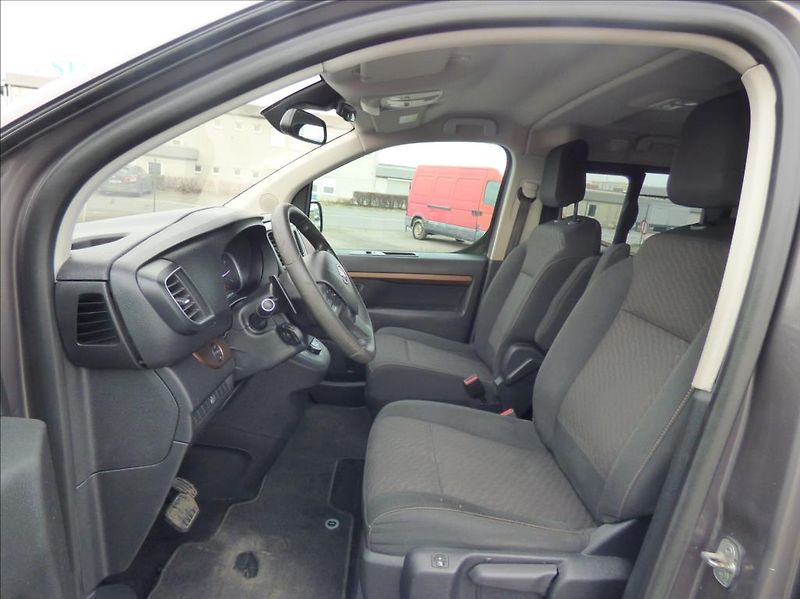 Toyota ProAce 2,0 130kw,automat  Family Comf - fotka 10 z 54