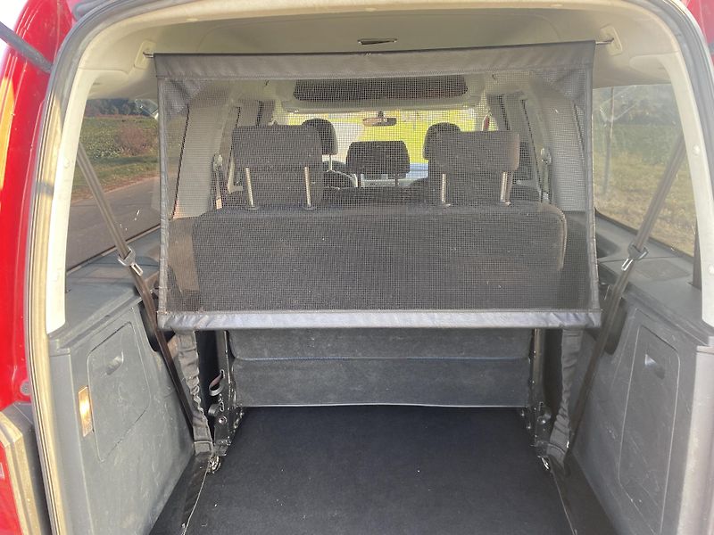 Volkswagen Caddy (2016) 110kw long 7míst - fotka 13 z 20