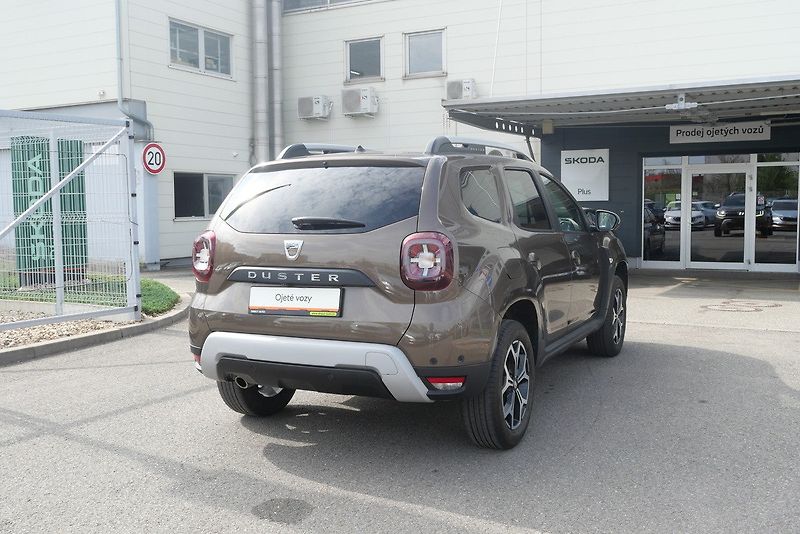 Dacia Duster - fotka 2 z 6