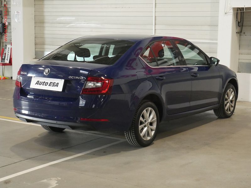 Škoda Octavia (2018) 2.0TDi, ČR, Style, LED - fotka 4 z 21