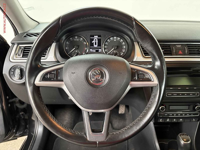 Škoda Rapid (2014) 1.2 TSi, ELE, výhř.sed. - fotka 15 z 15