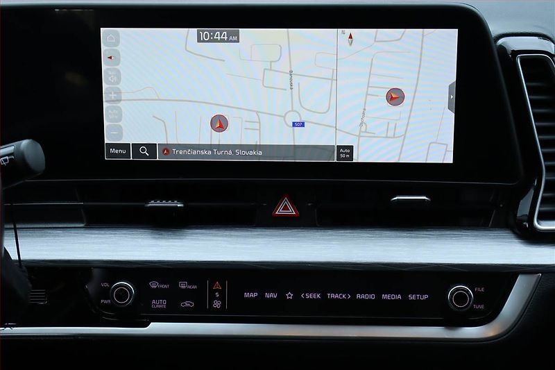 Kia Sportage (2022) 1.6 T-GDI - fotka 12 z 25