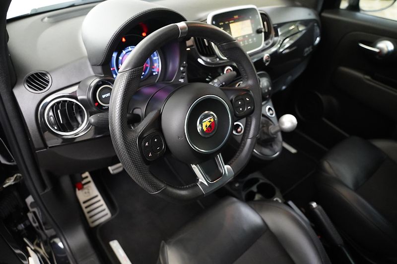 Abarth 595 - fotka 13 z 25