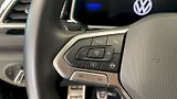 Volkswagen T-Roc (2024) R-Line 1.0 TSI 81kW - náhled 18